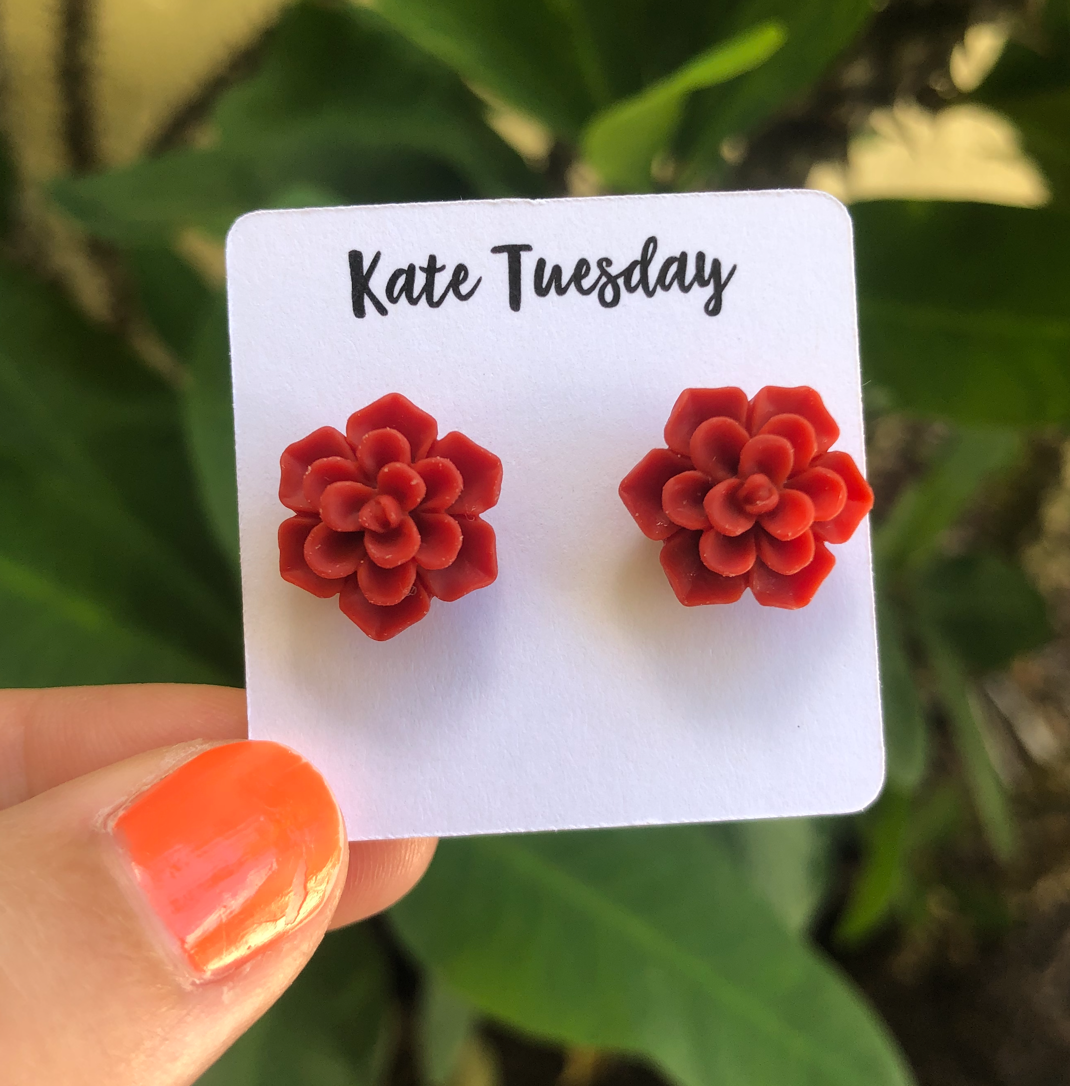 ONLINE EXCLUSIVE! Succulent Flower Stud Earrings - Red