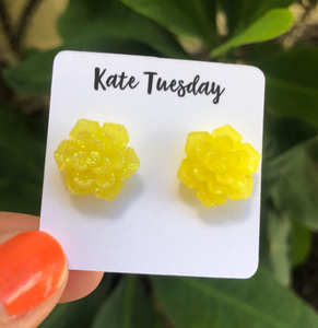 ONLINE EXCLUSIVE! Succulent Flower Stud Earrings - Glittery Yellow