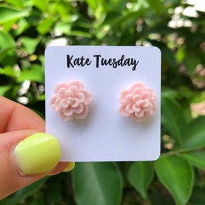 ONLINE EXCLUSIVE! Succulent Flower Stud Earrings - Light Pink